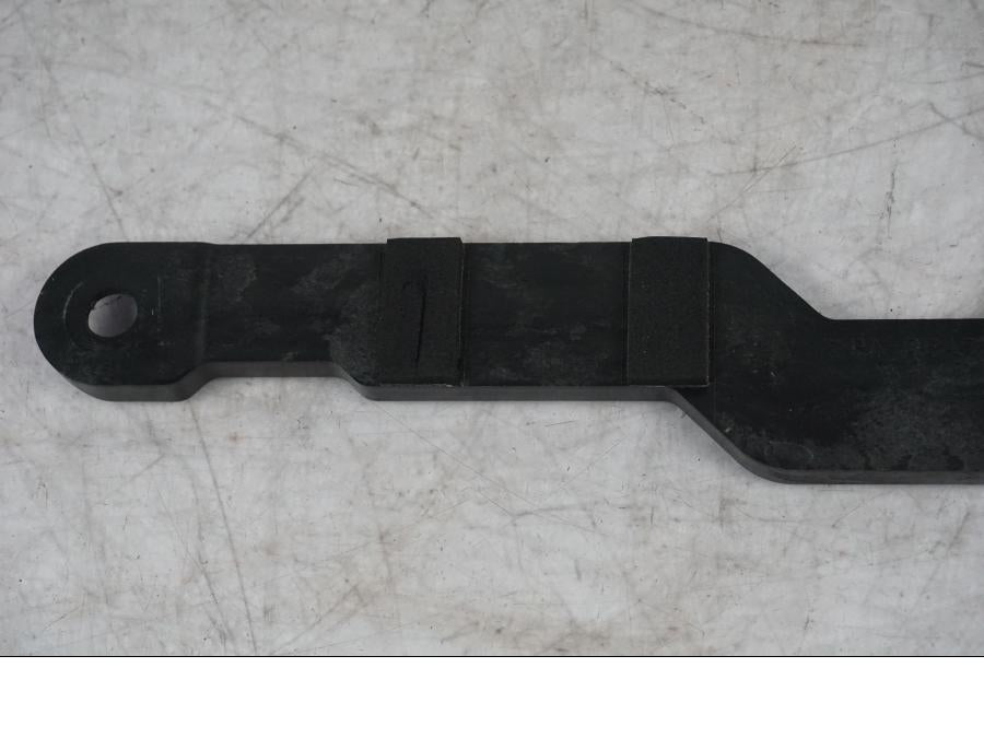 Höger sida på Batterihållare från en Yamaha MT-09 -2024 motorcykel.