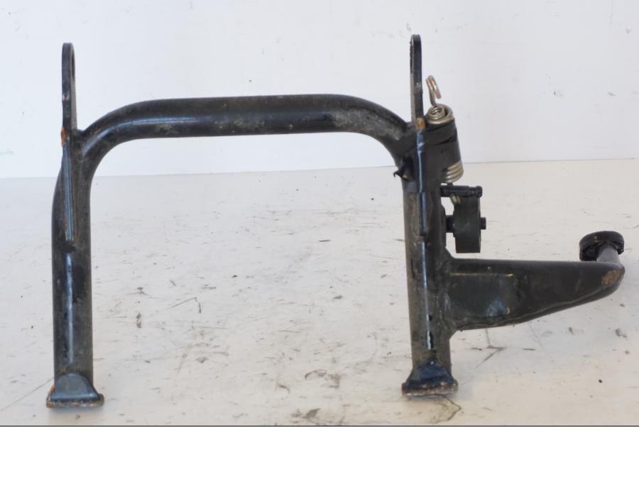 Baksidan på Centralstöd från en Kymco Agility 125 -2019 scooter.