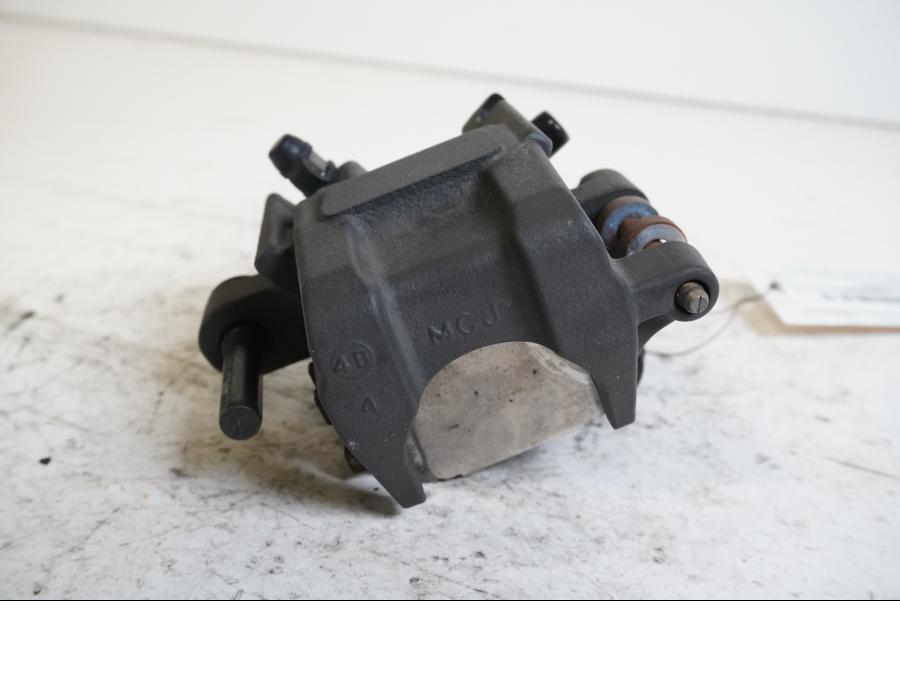 Baksidan på Bromsok från en Honda CBR 1000 RR -2004 motorcykel.