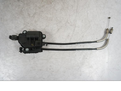 Baksidan på Avgasspjällmotor från en BMW S 1000 XR -2019 motorcykel.