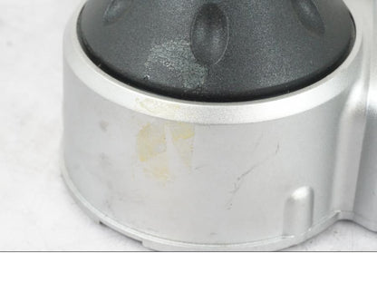 Snett nerifrån på Instrumenthus från en Honda CB 600 Hornet -2002 motorcykel.