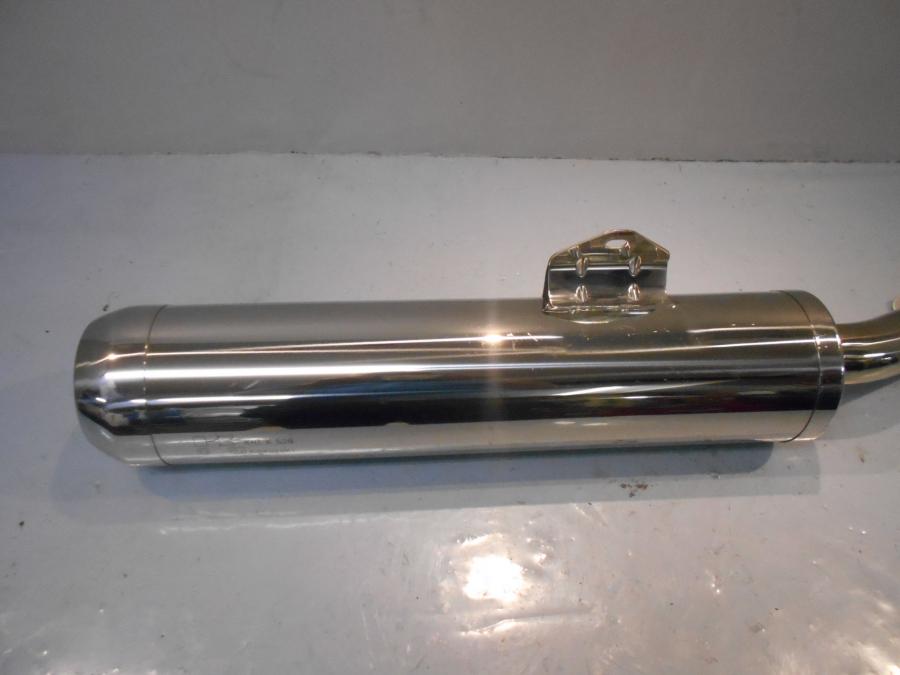 Höger sida på Ljuddämpare från en Kawasaki ZZ-R 1400 -2008 motorcykel.