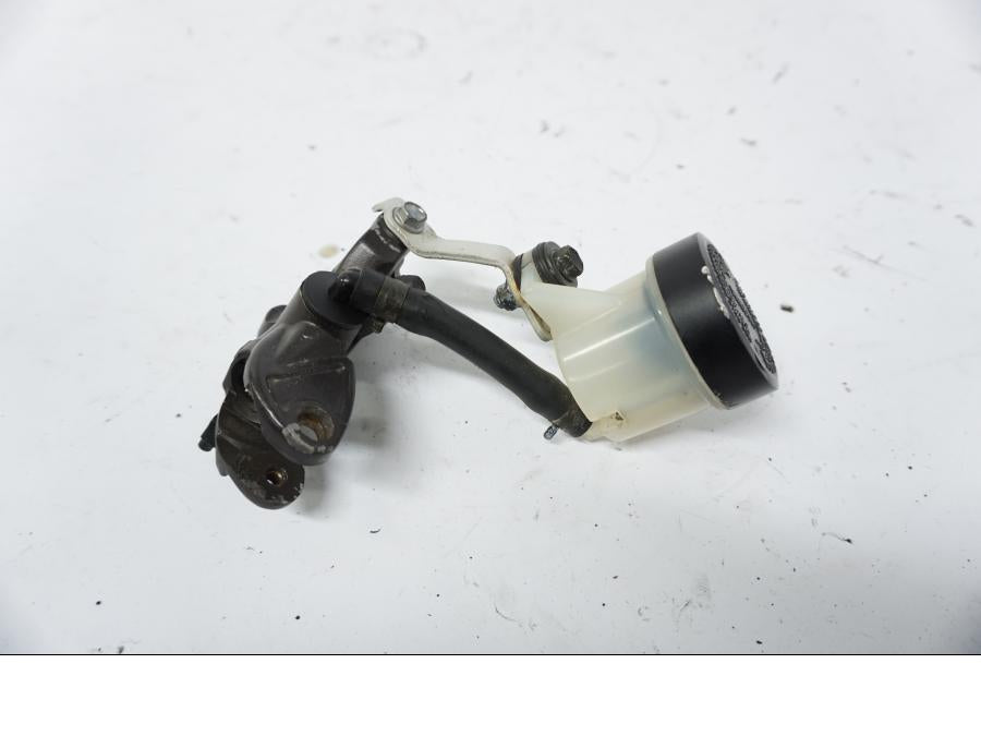 Extrabild1 på Bromshuvudcylinder från en Honda CBR 1000 RR -2006 motorcykel.