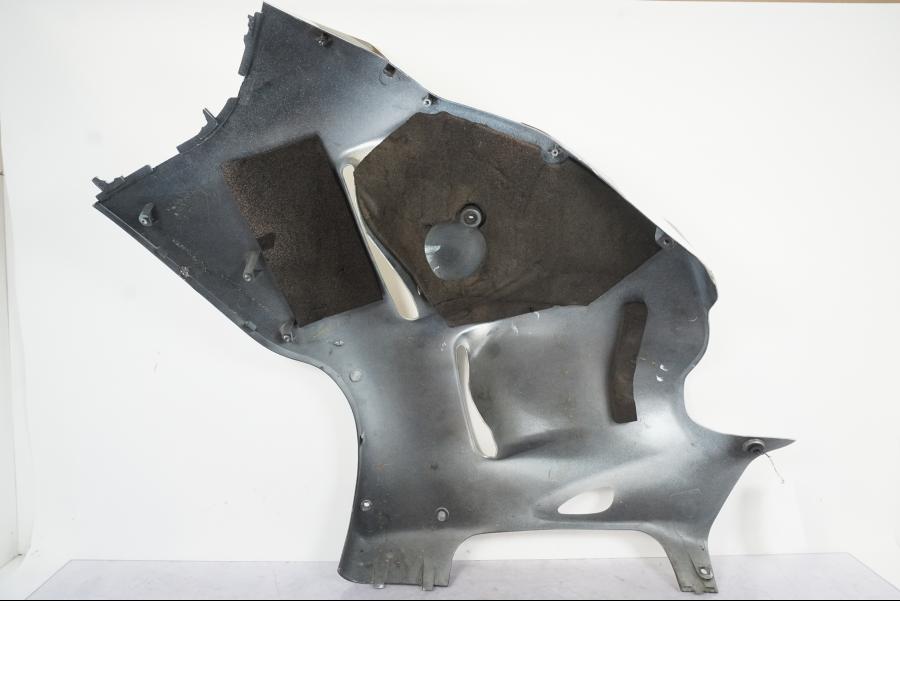 Extrabild2 på Sidkåpa från en Suzuki GSX 1300 RX -1999 motorcykel.