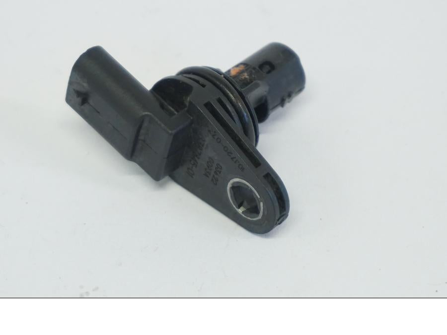 Baksidan på Vevaxelsensor från en BMW R 1250 GS -2022 motorcykel.