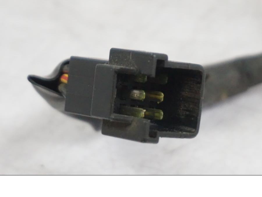 Extrabild3 på Styrelreglage från en Triumph Tiger -2009 motorcykel.