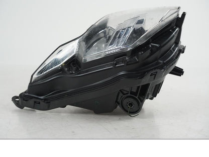 Snett uppifrån på Strålkastare från en Honda CB 650 F Hornet -2017 motorcykel.