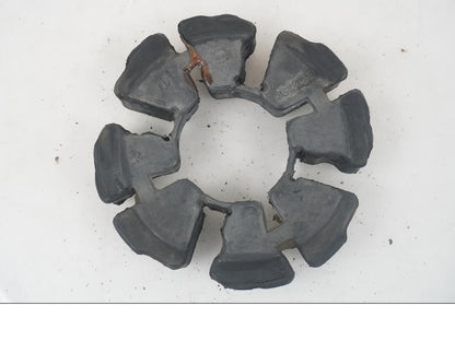 Baksidan på Ryckutjämnare från en KTM 125 Duke -2013 motorcykel.