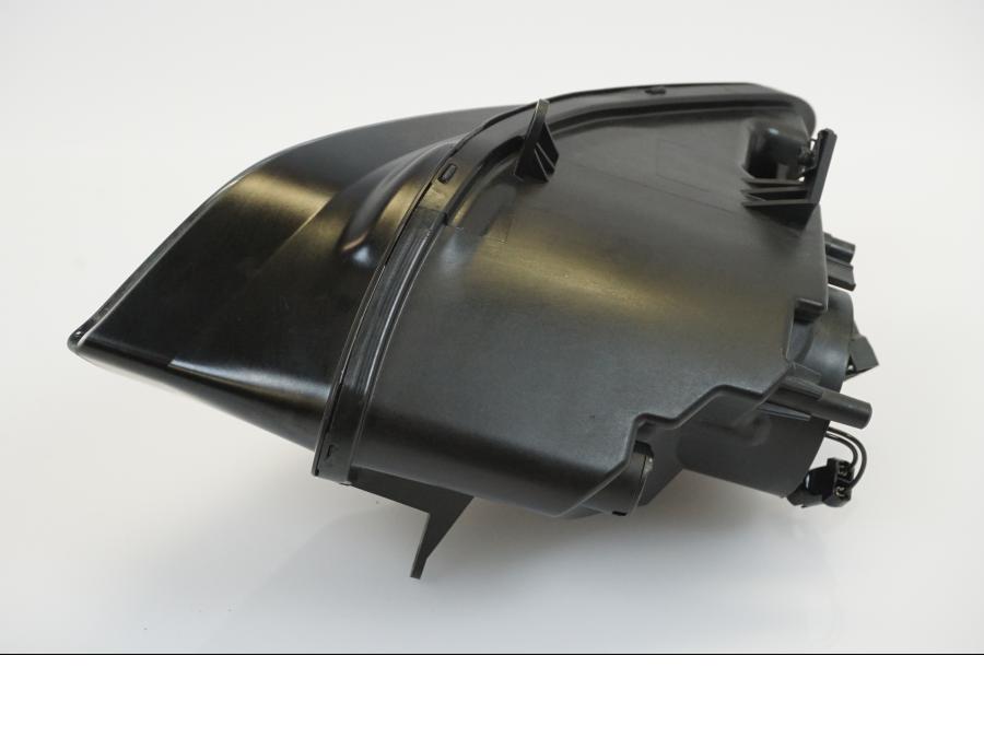 Vänster sida på Strålkastare från en BMW S 1000 RR -2017 motorcykel.