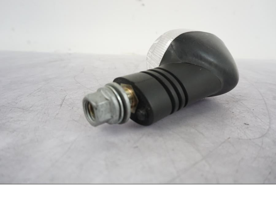 Snett nerifrån på Blinkers från en KTM 640 SM -2005 motorcykel.