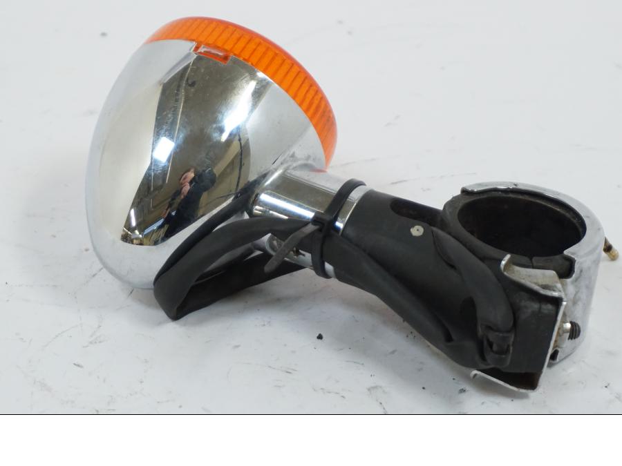 Framsidan på Blinkers från en Honda VT 600 C -1995 motorcykel.