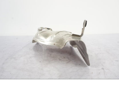 Vänster sida på Värmeskydd från en Honda VFR 1200 -2010 motorcykel.