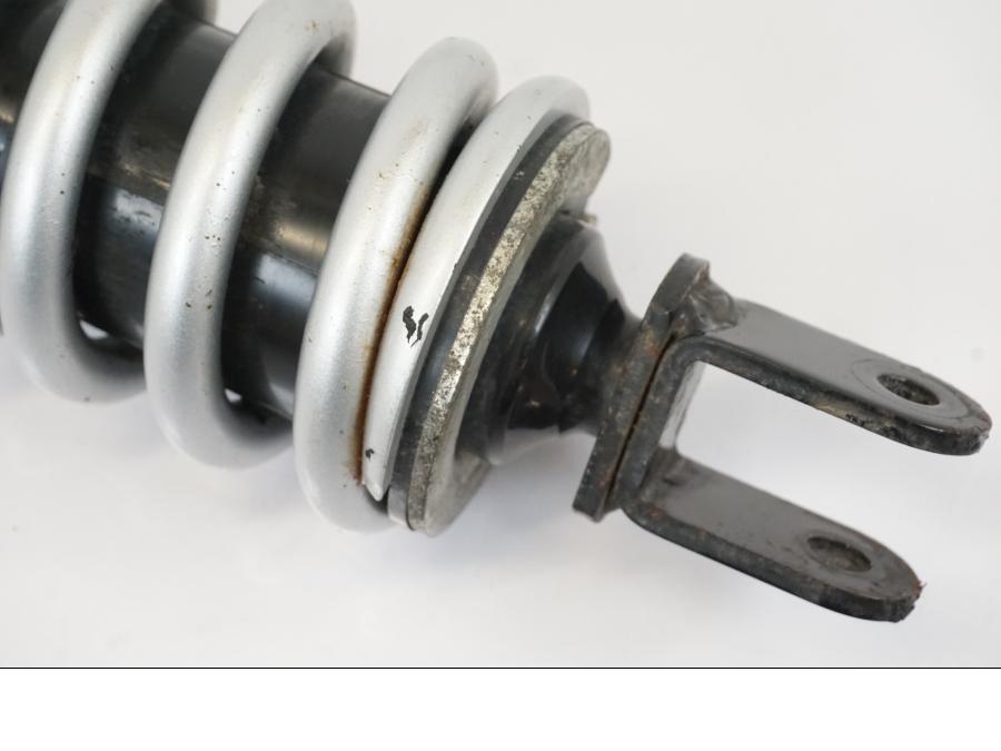 Extrabild1 på Stötdämpare från en Yamaha MT-07 -2016 motorcykel.