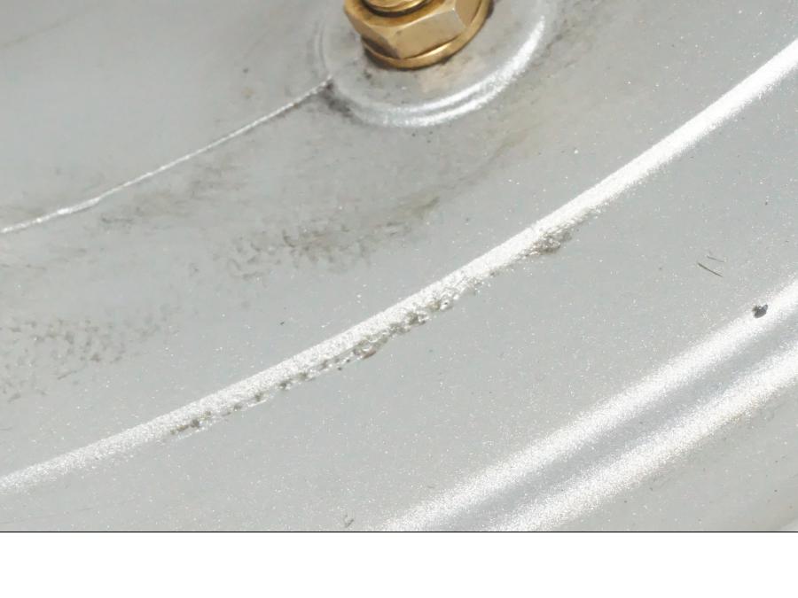 Extrabild5 på Fälg från en Kawasaki ZX-12R -2000 motorcykel.