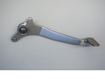 Framsidan på Bromspedal från en Kawasaki Versys 1000 -2015 motorcykel.