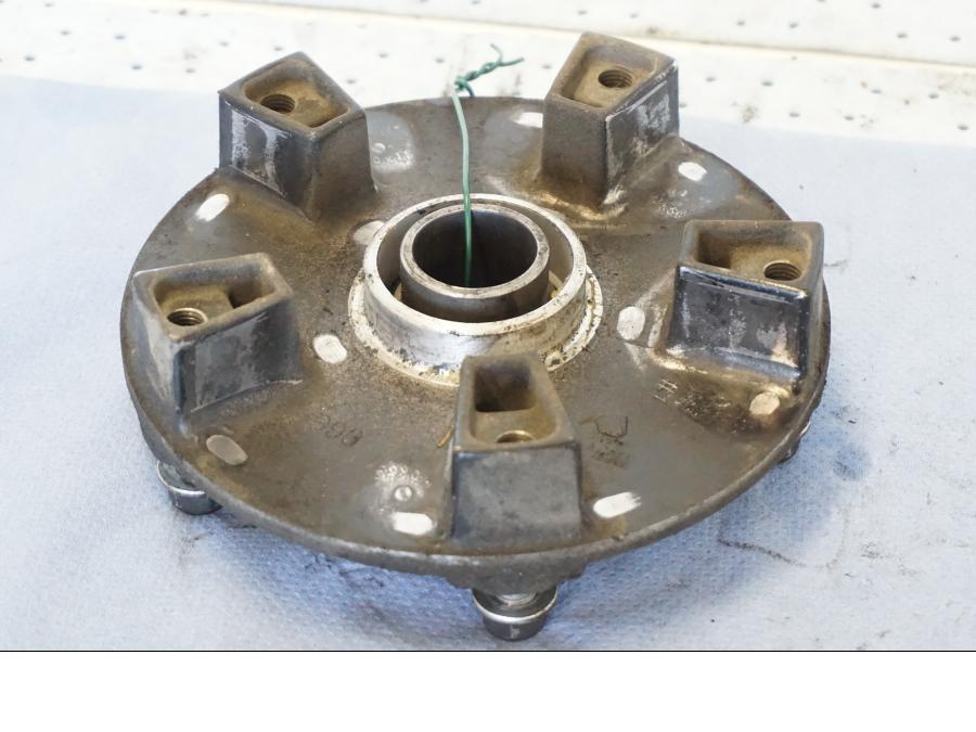 Vänster sida på Drevfäste från en Suzuki GSX 1300 BK -2008 motorcykel.