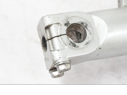 Baksidan på Gaffelben från en Honda NT 650 V -2002 motorcykel.