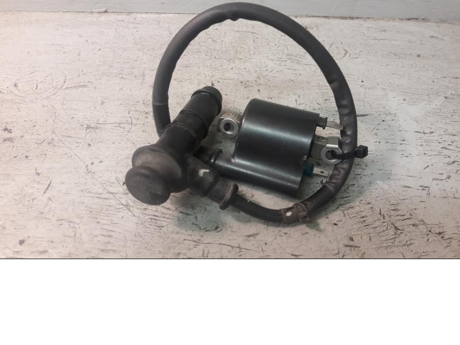 Framsidan på Tändspole från en Honda ADV 750 -2017 motorcykel.