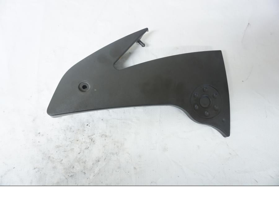 Framsidan på Ramplast från en Kawasaki ER-6N -2006 motorcykel.