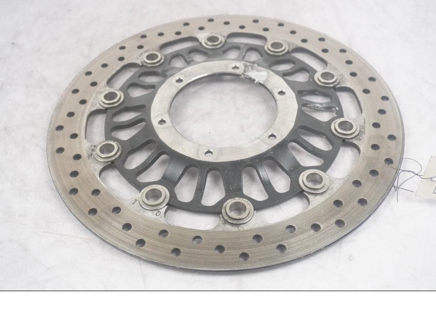 Baksidan på Bromsskiva från en Honda CTX 1300 -2014 motorcykel.