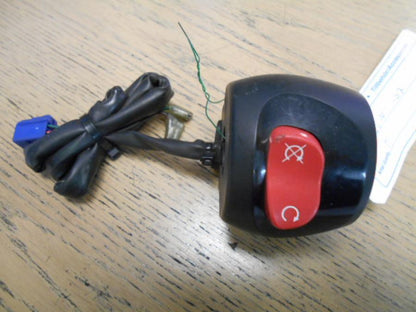 Baksidan på Styrelreglage från en Yamaha FZ-6 -2007 motorcykel.