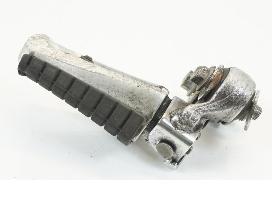 Snett uppifrån på Fotpinne från en Yamaha XV 750 -1998 motorcykel.