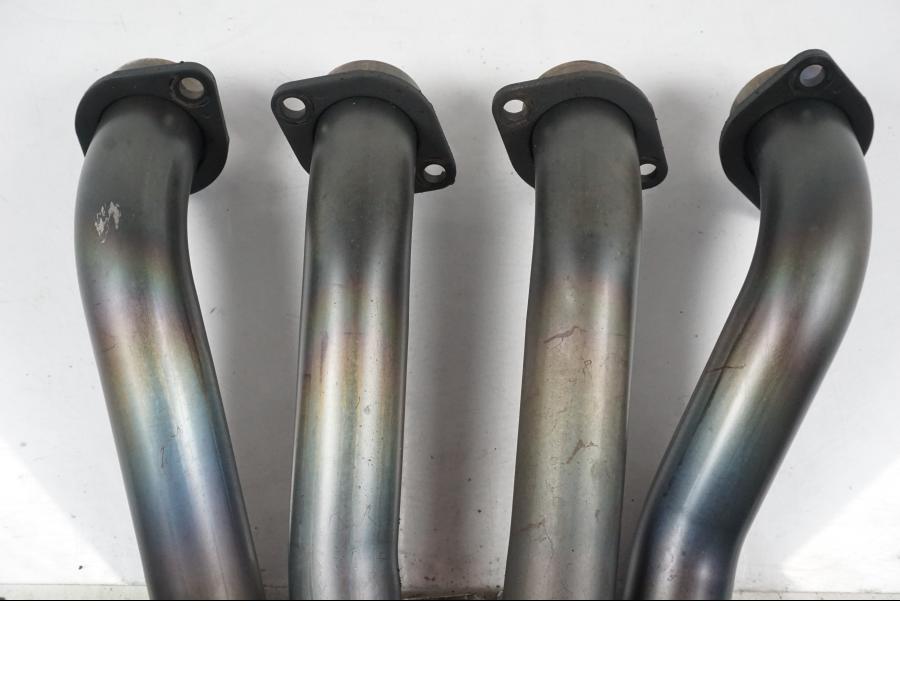 Vänster sida på Grenrör från en Yamaha YZF 1000 R1 -2007 motorcykel.