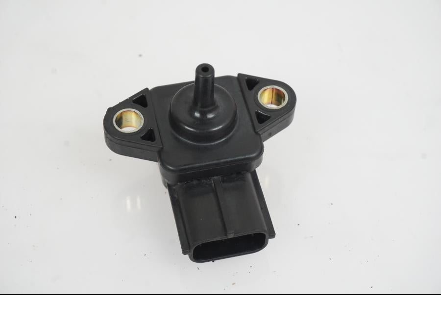 Baksidan på Mapsensor från en Yamaha YZF R6 -2006 motorcykel.