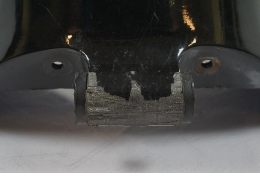 Vänster sida på Bensintankskåpa från en Aprilia RS 125 -2000 motorcykel.