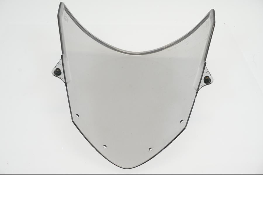 Snett uppifrån på Vindruta från en Suzuki GSX 1300 R -2010 motorcykel.