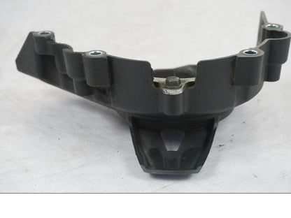 Snett uppifrån på Kedjeskydd från en Kawasaki Z 900 -2019 motorcykel.