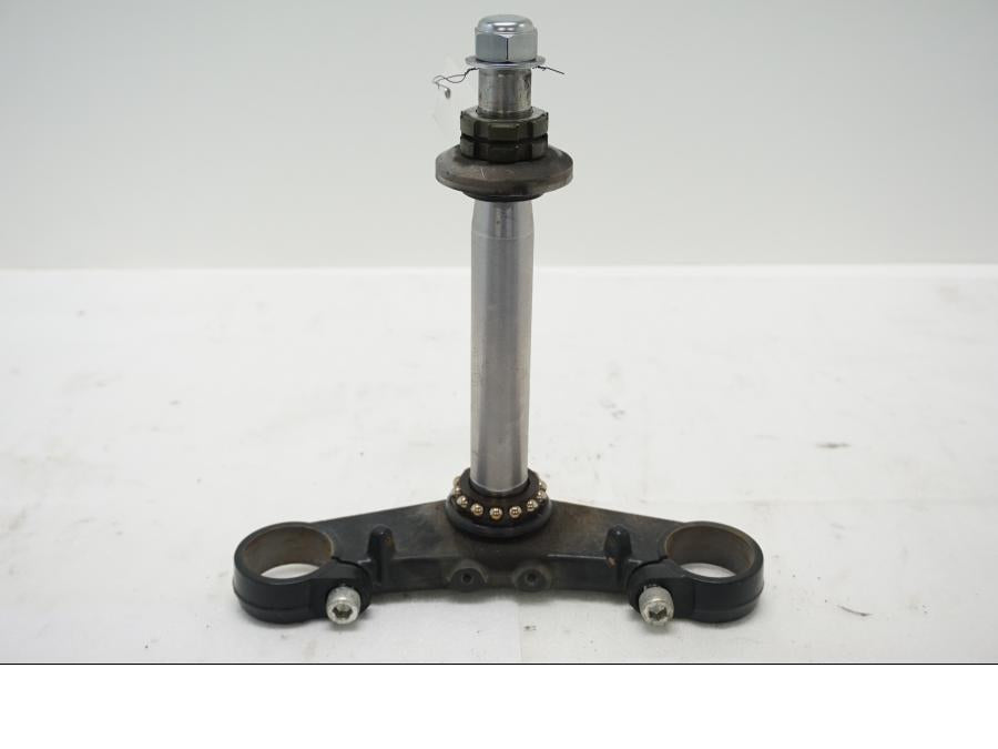 Framsidan på Gaffelkrona från en Yamaha MT-03 -2007 motorcykel.