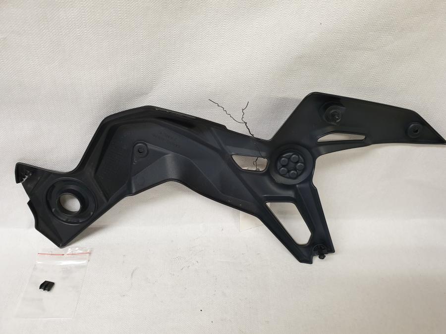 Baksidan på Ramplast från en Kawasaki Z 900 -2020 motorcykel.