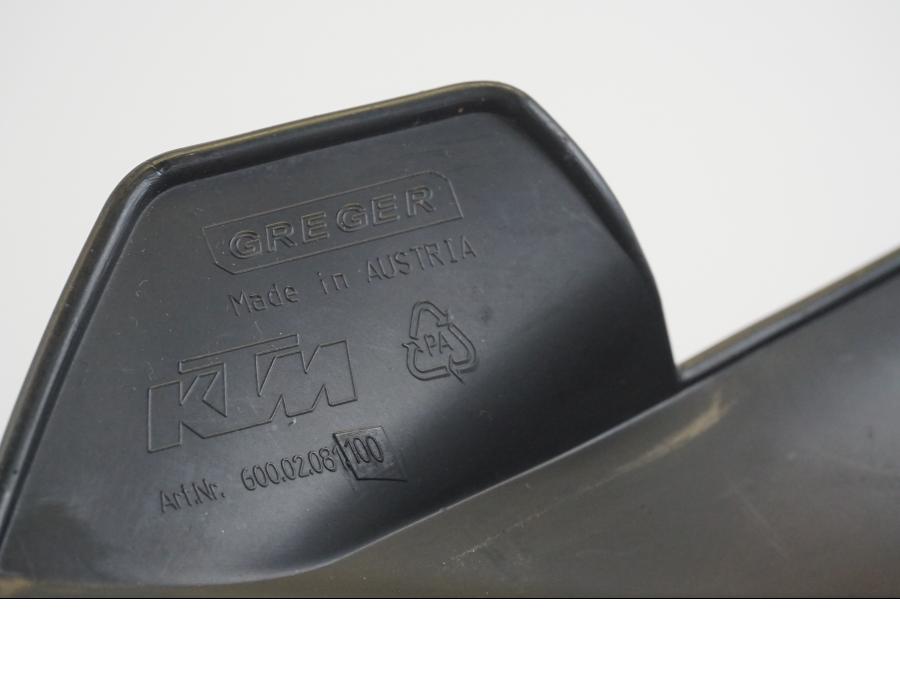 Vänster sida på Handskydd från en KTM 640 LC4 SM -2005 motorcykel.