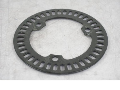 Höger sida på ABS krans från en Yamaha MT-09 -2016 motorcykel.