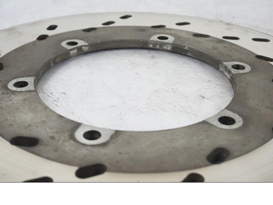 Höger sida på Bromsskiva från en Suzuki GSX 550 EF -1985 motorcykel.