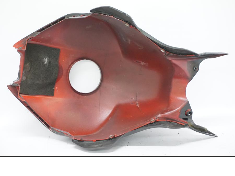 Extrabild1 på Bensintankskåpa från en Honda CBR 1000 RR -2006 motorcykel.