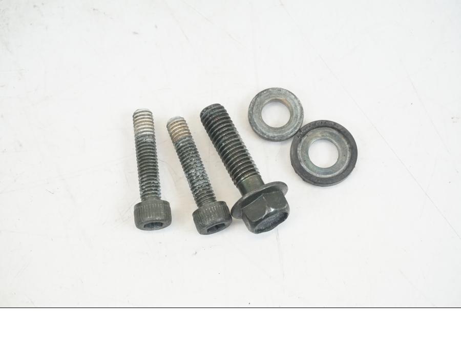 Baksidan på Styrdämpare från en Yamaha YZF 1000 R1 -2004 motorcykel.