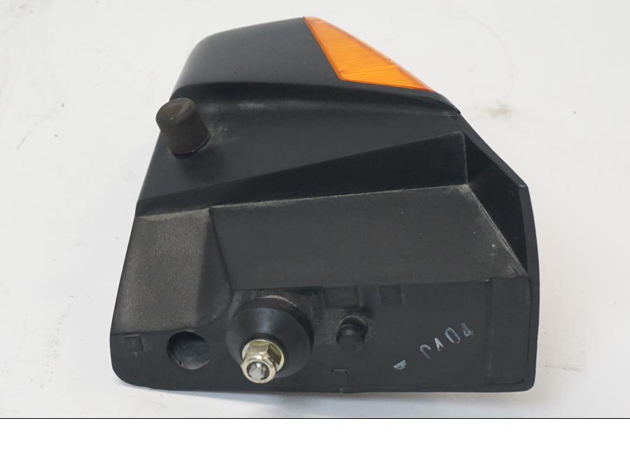 Snett nerifrån på Blinkers från en BMW R 1150 RS -2004 motorcykel.