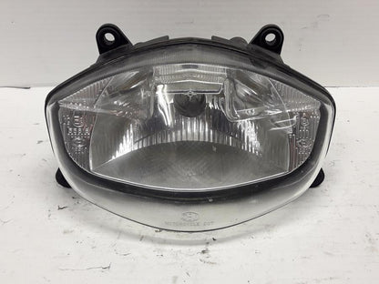 Framsidan på Strålkastare från en Ducati 750 SS -2000 motorcykel.