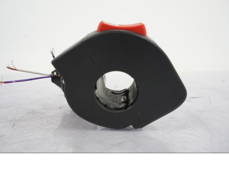 Höger sida på Styrelreglage från en KTM 790 Duke -2019 motorcykel.