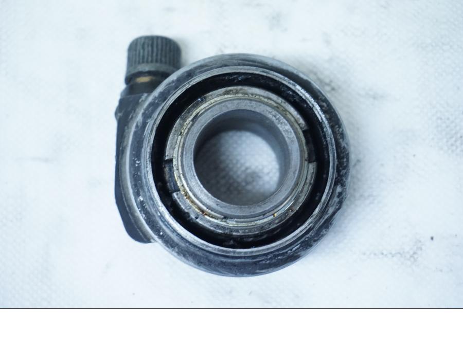 Baksidan på Hastighetsdrivning från en Yamaha YZF 1000 R -1997 motorcykel.