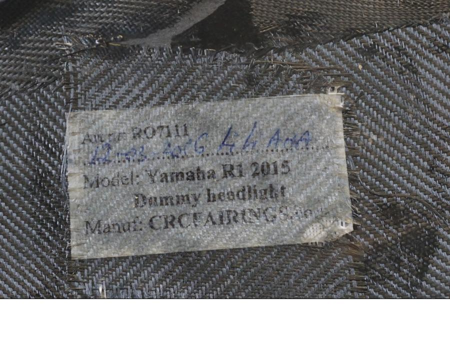 Snett uppifrån på Strålkastare från en Yamaha YZF 1000 R1 -2015 motorcykel.
