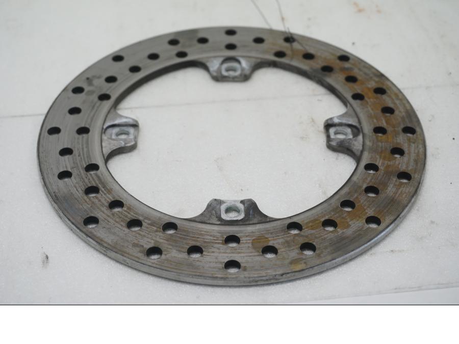 Framsidan på Bromsskiva från en MV Agusta Brutale 800 -2014 motorcykel.