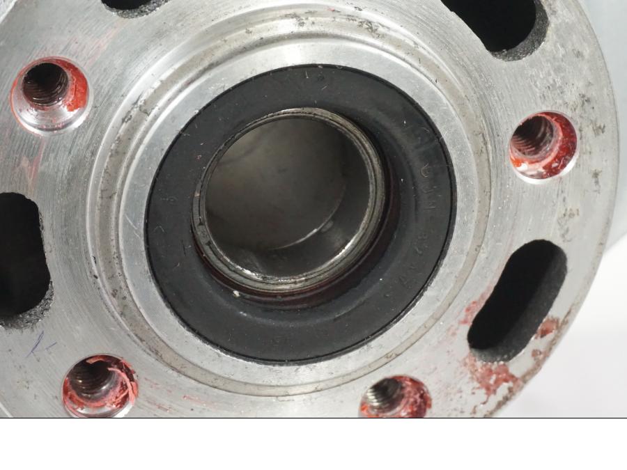 Extrabild3 på Fälg från en Kawasaki VN 1500 Mean Streak -2002 motorcykel.