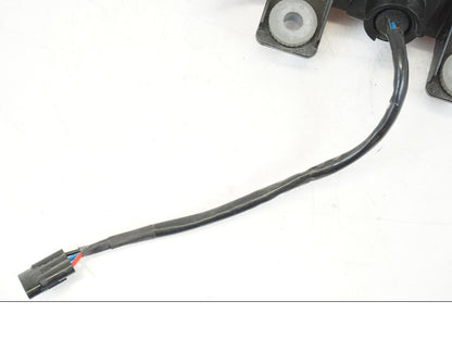 Snett nerifrån på Baklampa från en Kawasaki NINJA 400 -2020 motorcykel.