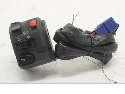 Framsidan på Styrelreglage från en Kawasaki Versys 650 -2008 motorcykel.