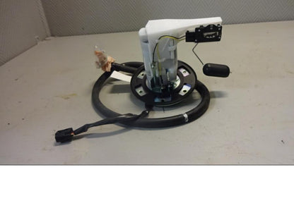 Framsidan på Bensinpump insprut från en Honda NC 750 S -2017 motorcykel.