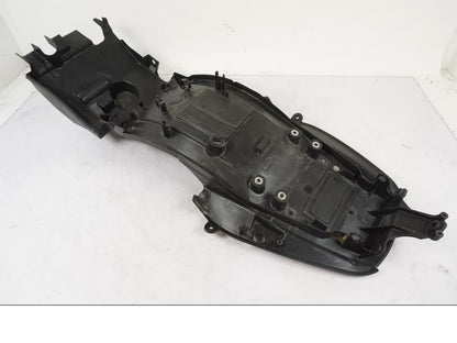 Framsidan på Undertail från en Kawasaki ZZ-R 1400 -2009 motorcykel.