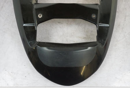 Snett uppifrån på Bakvinge från en Triumph Tiger -2009 motorcykel.